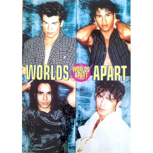 Worlds Apart - N°3 - 10x15cm - Carte Postale