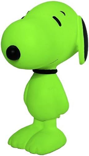Dark Horse Deluxe Snoopy 8 Vinyl Figure (Green)