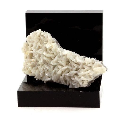 Dolomite. 86.4 Ct. Champa Quarry, Le Gua, Isère, France.