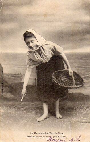 Carte Postale Ancienne - Les Costumes Des Côtes Du Nord - Petite Pêcheuse À Cesson, Près St Brieuc