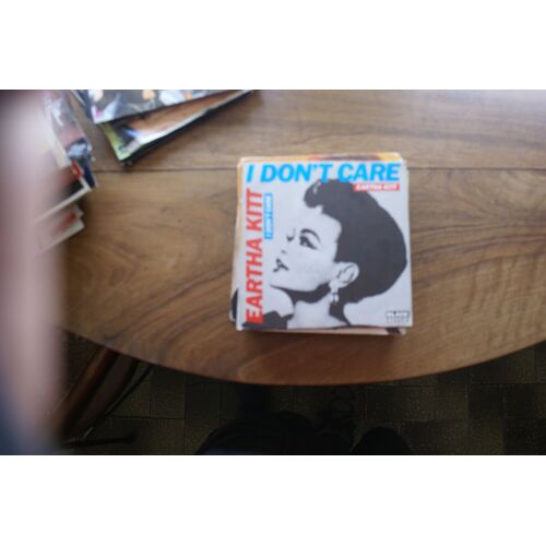 Eartha Kitt I Don't Care 45t Black Scorpio Cbs Scm 1263 1986