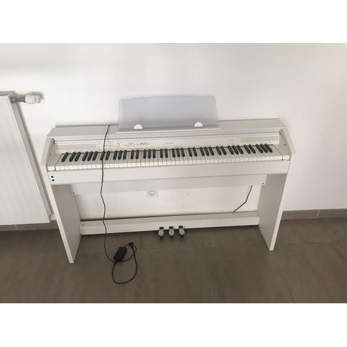 Piano Casio Px-760 We Privia