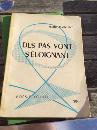 Des Pas Vont S'éloignant