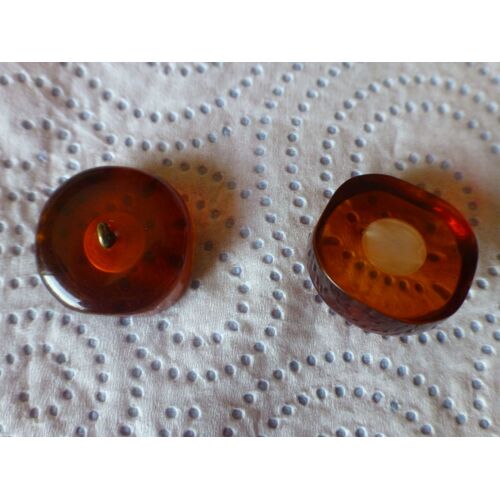 2 Boutons Anciens Celluloïd Sur Pied Métal, Épais