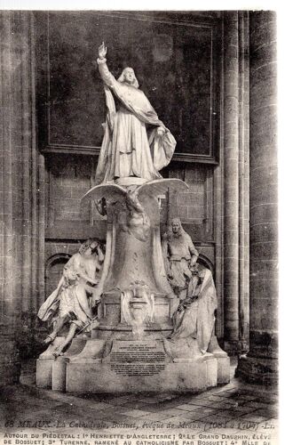 Carte Postale De Meaux (Seine Et Marne) La Cathédrale : Statue De Bossuet