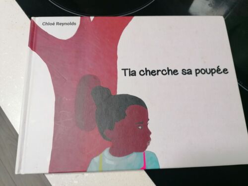 Tia Cherche Sa Poupee