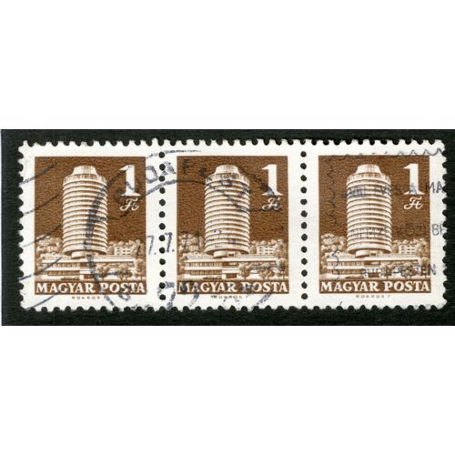 Trois Timbres Oblitérés Magyar Posta, 1 Ft,