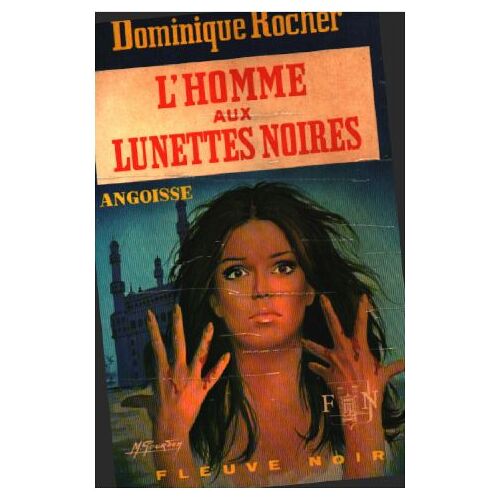L'Homme Aux Lunettes Noires