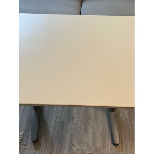 Bureau  Ikea Galant 80x60 Cms