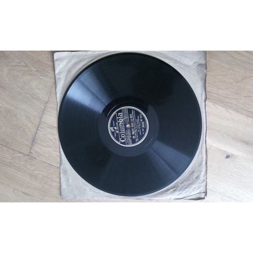 Un Violon Dans La Nuit De La Revue Du Casino De Paris "Parade Du Monde" / La Serenade A Lena