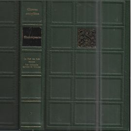 Shakespeare Oeuvres Complètes N°7 Bilingue -La Nuit Des Rois - Hamlet-Les Gaillardes Épouses De Windsor