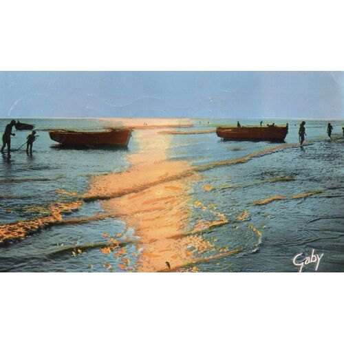 Carte Postale Couleur - Dentelee N° 3 - La Cote - Barques Au Repos - Avec Timbre - Editions Artaud Pere Et Fils