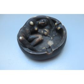 Ancien Cendrier Sexy En Résine Noire