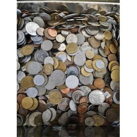 Lot De 50 Pièces De Monnaie Du Monde Pris Au Hasard Dans Ce Gros Lot