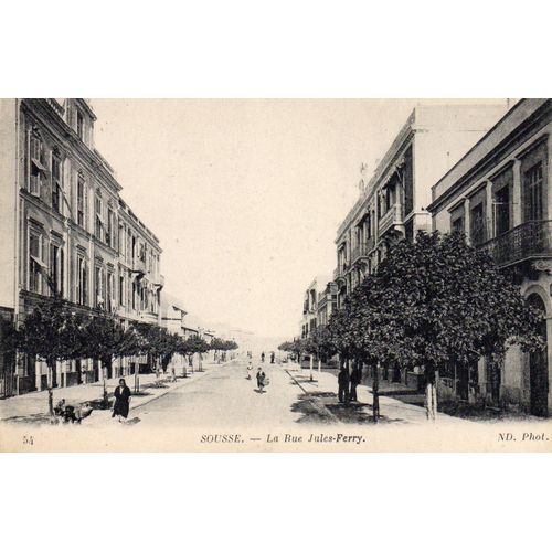 Cpa N ° 54 Sousse - Tunisie - La Rue Jules Ferry