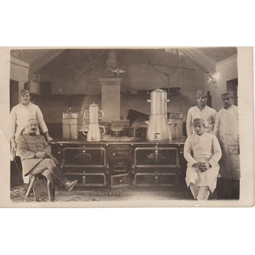 Carte Postale Ancienne Armee Guerre / Officier Et Cuisiniers