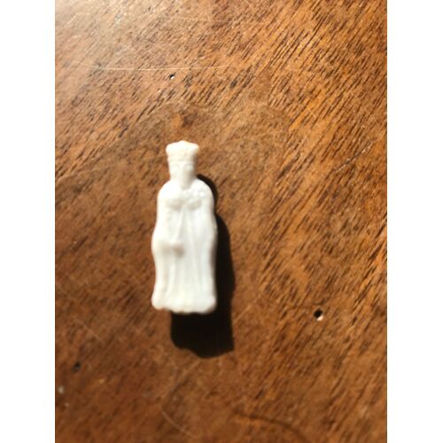 Fève Ancienne Plate Plastique Blanc Roi