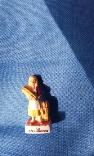 Fève En Faïence Brut Biscuit "La Boulangère"