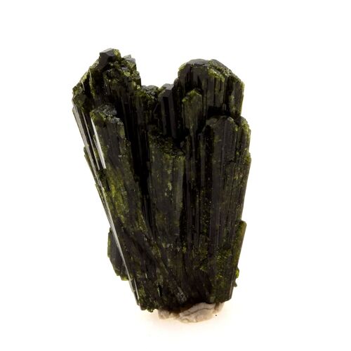 Epidote. 29.36 Ct. Cornillon, Bourg D'oisans, Isère, France. Rare