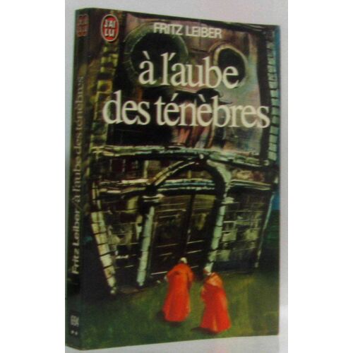 À L'Aube Des Ténèbres