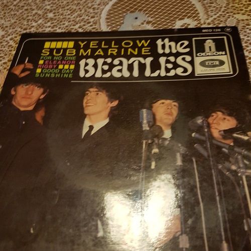 Disque Les Beatles Yellow Submarine