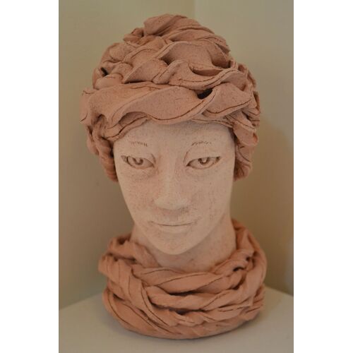 Sculpture En Terre Cuite Rosée 22*14 Cm