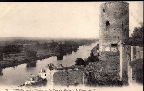 Carte Postale De Chinon (Indre Et Loire) Le Château : La Tour Du Moulin Et La Vienne (Réf.77)