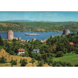 Carte Postale D' Istambul (Turquie) La Forteresse Et Le Bosphore