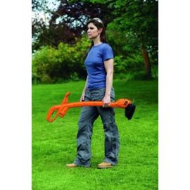 BLACK+DECKER Coupe-Bordures Filaire 300W 25 cm GL310-QS Déroulement du Fil par Frappe au Sol - Livré avec 1 Bobine de Fil