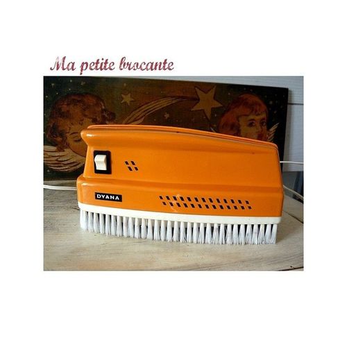 Brosse électrique d'ameublement Dyana Magic des années 70
