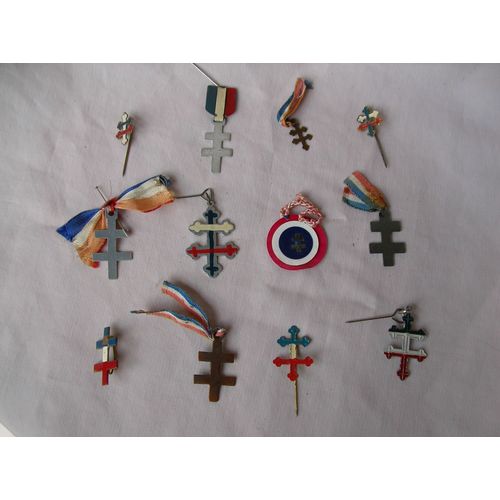 Ww2 Broche/Pendentif Francaise Croix De Lorraine Couleur Bleue Blanc Rouge Au Choix