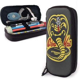 Hirola Cobra Kai Trousse À Crayons En Cuir Trousse À Crayons De Voyage Trousse À Crayons À Fermeture Éclair De Grande Capacité Boîte De Rangement De Papeterie Porte-Stylo Cadeau D'anniversaire