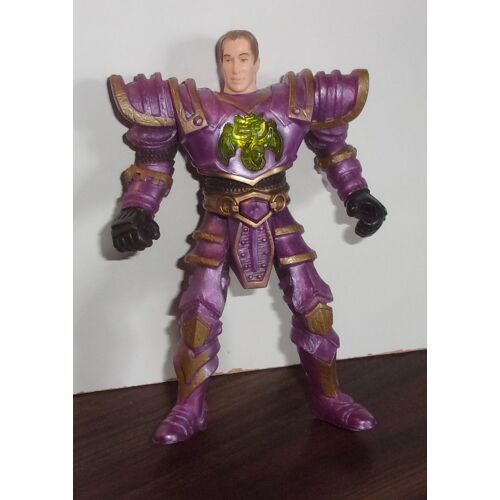 Figurine Vintage Chap Mei Numérotée "Chevalier Violet Lumineux"