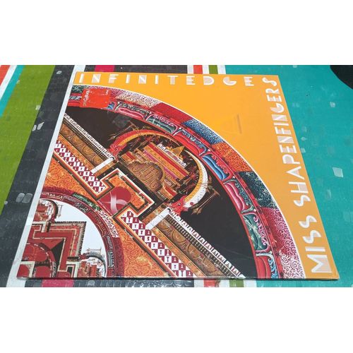 Miss Shapenfingers : Infinited Ges , Album Vinyle 33 T