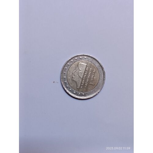 A Vendre Pièce 2€Nederland Koningin Der Nederlanden Beatrix 2000 Très Bon État Prix A Débattre