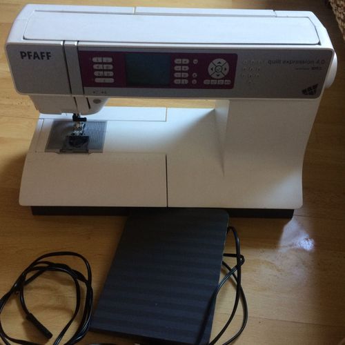 Machine à coudre PFAFF QUILT EXPRESSION 4.0
