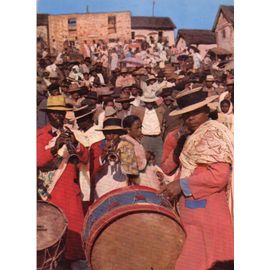 Carte Postale Non Ecrite - Xx Eme Siecle - Republique Malgache - Les Hauts Plateaux N° 3422 Orchestre Villageois - Editions Hoa - Qui