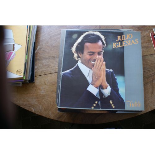 Julio Iglesias Fidèle