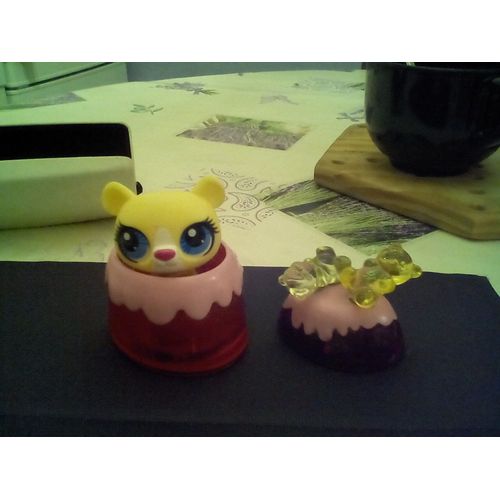 Petshop Chat Sur Son Socle
