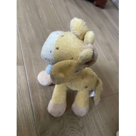 Doudou peluche girafe jaune baby club c et à Nicotoy écharpe bleue 