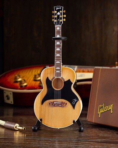 Tom Petty - Tom Petty Antique Natural Gibson Sj-200 Wildflower Mini Guitar Repli