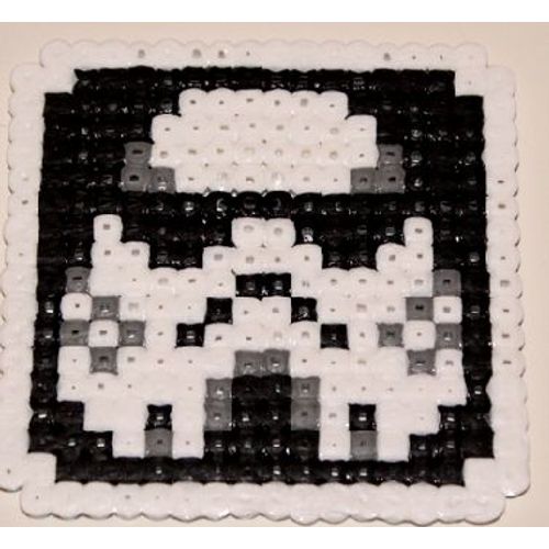 Pixel Art : Tête De Clone Dans Star Wars En Dessous De Verre Avec Des Perles À Repasser Hama