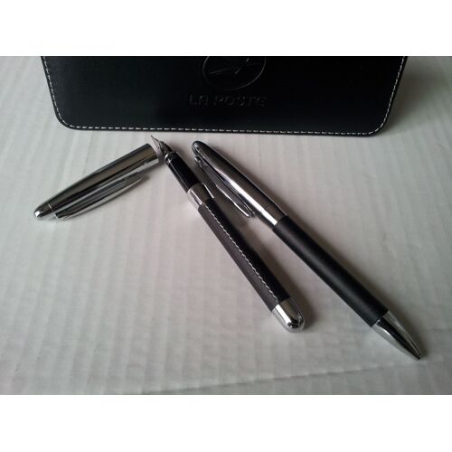 Parure Stylo Plume & Stylo Bille Métal Argenté Et Façon Sellerie Noire La Poste