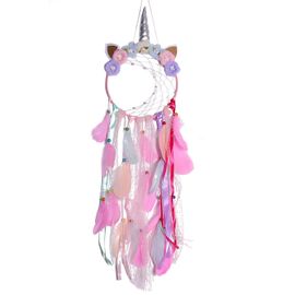 Attrape-rêves avec plumes, ornementts, corne de cheval, fleurs, pendentifs colorés, décoration de chambre de filles
