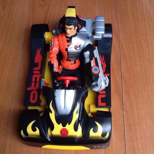 Karting Et Personnage Action Man Grand Modele