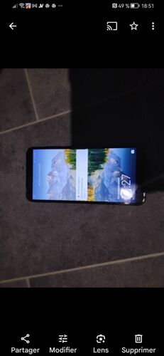 Bonjour Je Vend Huawei Y6 2018 32g