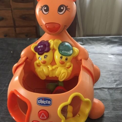 Jouets maman kangourou Chicco