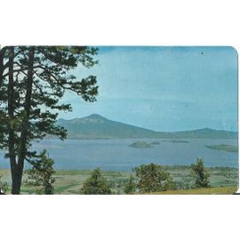Lago Patzcuaro Vista Desde El Cerro Del Estribo