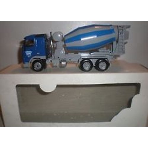 Camion Toupie Béton Publicitaire Vicat-Joal