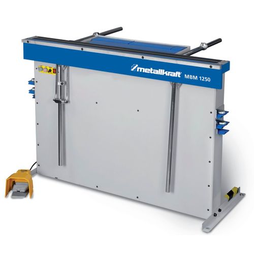 Plieuse de tôle magnétique largeur du travail 1250 mm épaisseurs jusque 1 mm Metallkraft MBM1250